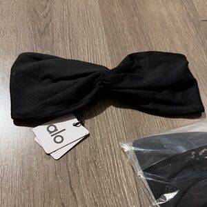 ALO Yoga Classic Black Hair Band